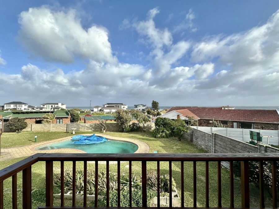 To Let 3 Bedroom Property for Rent in Seaview Eastern Cape